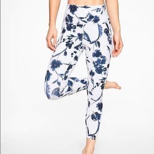 Athleta water flower 7/8 legging